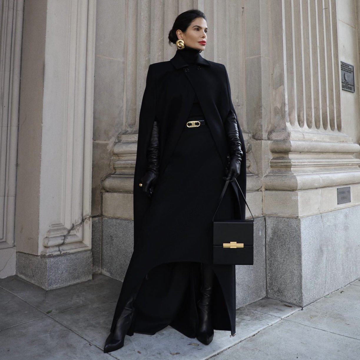 victoria-barbara-balenciaga-earrings-sale