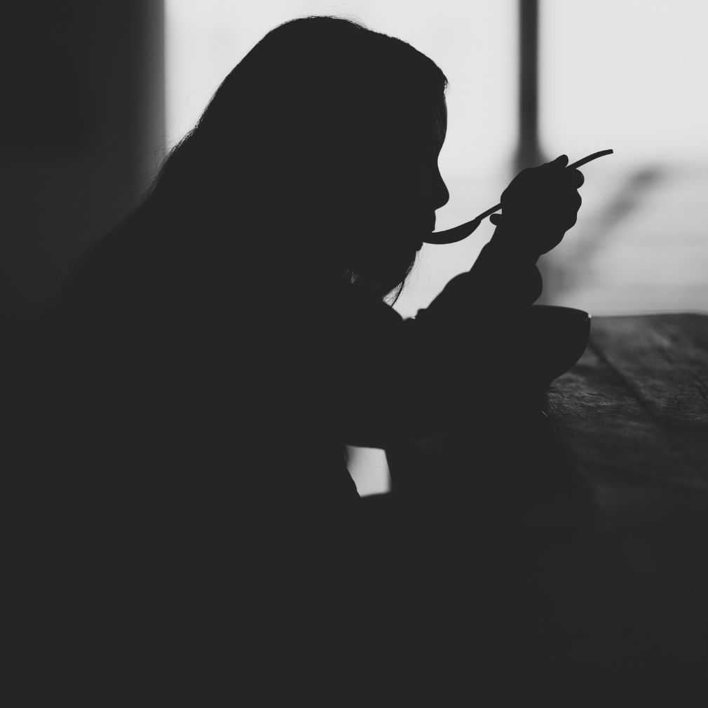 eating-disorder-how-to-identify-and-help-a-person