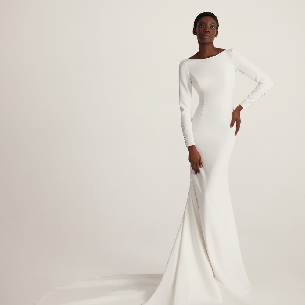 choosing-a-light-fall-wedding-dress-style-rave