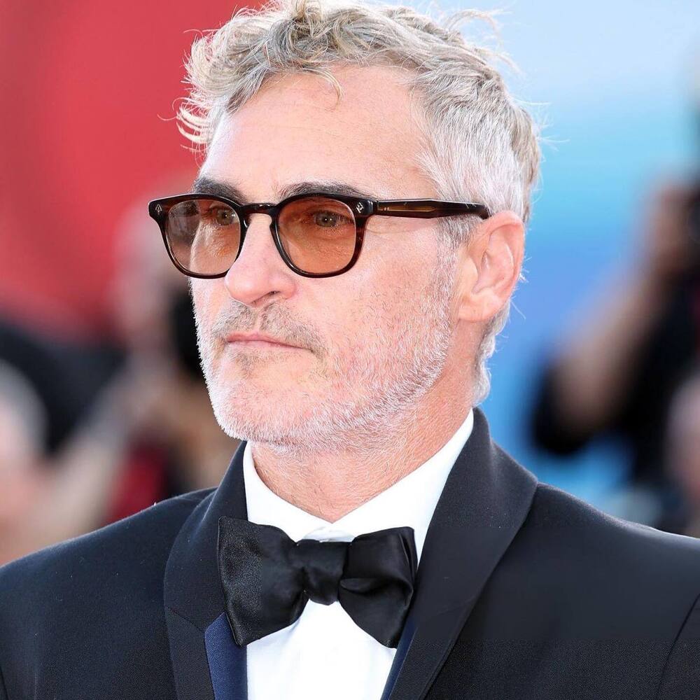 joaquin-phoenixs-garrett-leight-ace-sun-sunglasses-style-rave