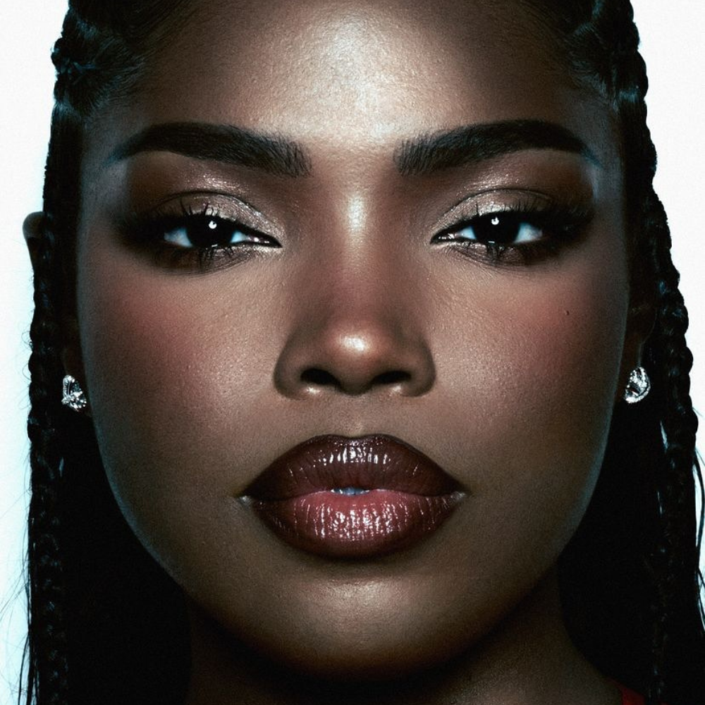 celebrity-holiday-beauty-trends-style-rave
