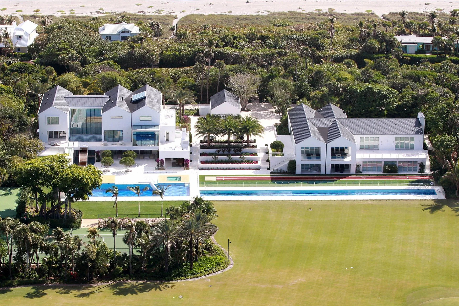Tiger-Woods-Net-Worth-House-Car-Rave