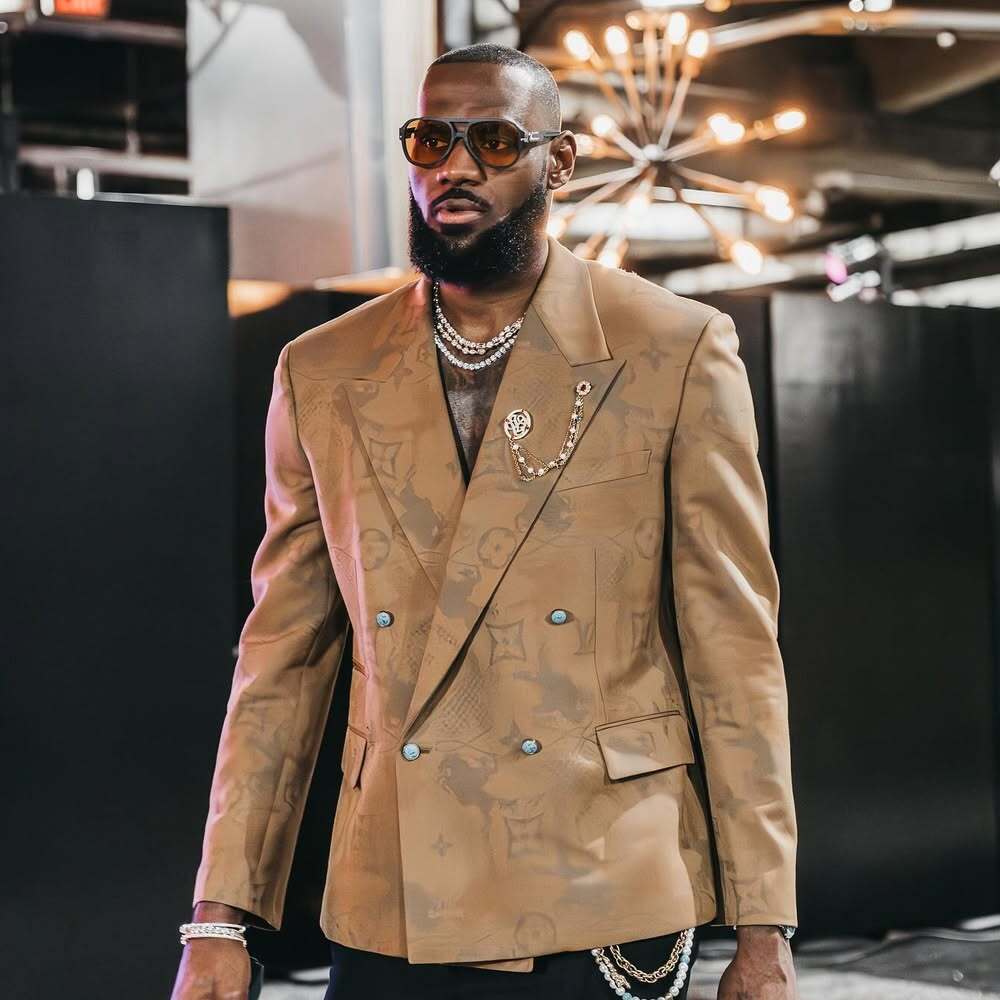 lebron-james-barbie-style-rave